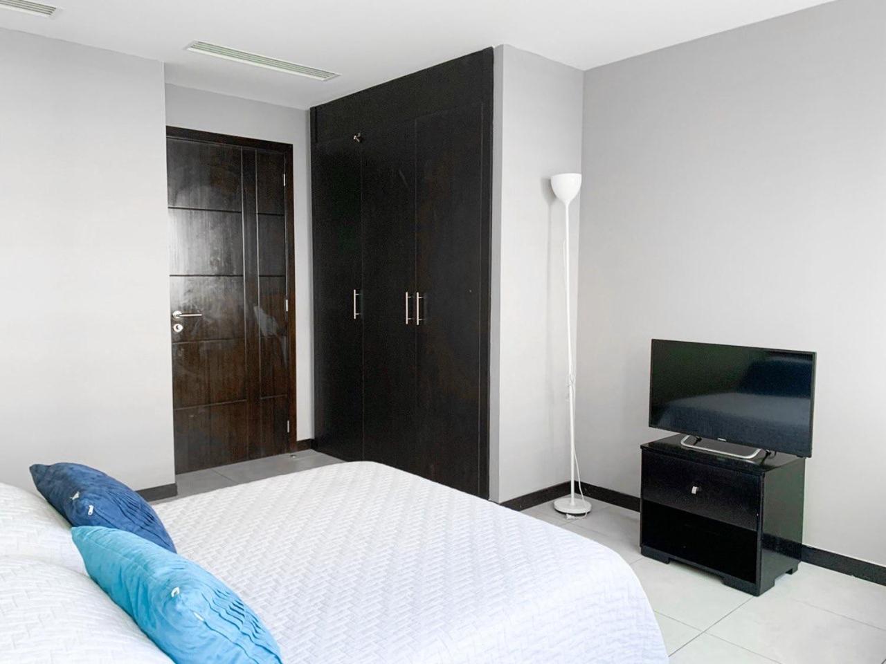 Apartment Departamento Vista Al Rio, Puerto Santa Ana, Torres Bellini Iii-iv Guayaquil