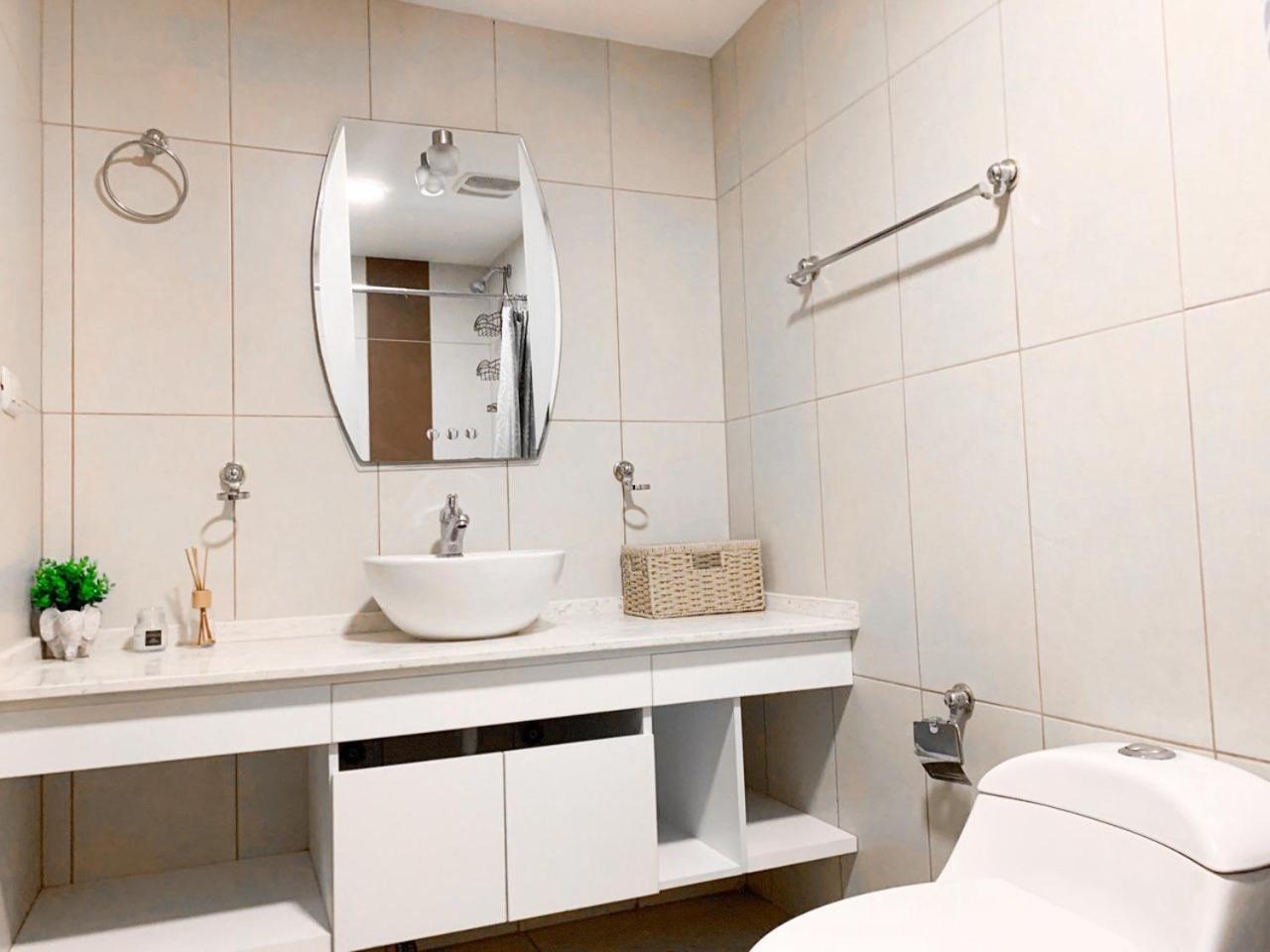 Departamento Vista Al Rio, Puerto Santa Ana, Torres Bellini Iii-iv Apartment *